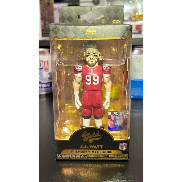 Funko Gold Premium Vinyl Figure - NFL - J.J. WATT (Red Arizona Cardinals Jersey) - Picture 1 of 4